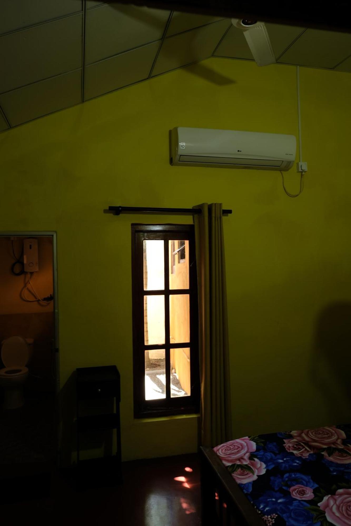 Menaka Homestay Tangalle Exterior foto